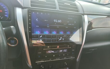 Toyota Camry, 2017 год, 2 350 000 рублей, 8 фотография