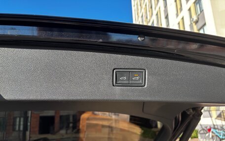 Volkswagen Tiguan II, 2020 год, 2 685 000 рублей, 9 фотография