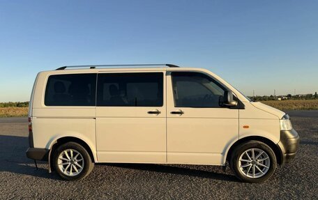 Volkswagen Transporter T5 рестайлинг, 2006 год, 1 400 000 рублей, 7 фотография