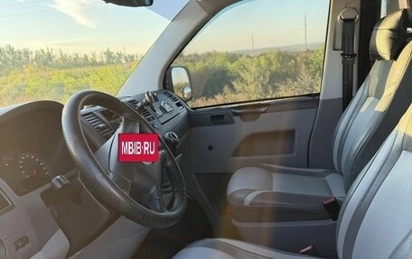 Volkswagen Transporter T5 рестайлинг, 2006 год, 1 400 000 рублей, 9 фотография