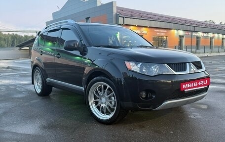 Mitsubishi Outlander III рестайлинг 3, 2008 год, 2 550 000 рублей, 7 фотография
