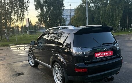 Mitsubishi Outlander III рестайлинг 3, 2008 год, 2 550 000 рублей, 4 фотография