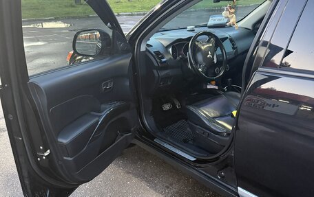 Mitsubishi Outlander III рестайлинг 3, 2008 год, 2 550 000 рублей, 11 фотография