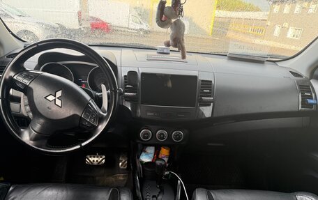 Mitsubishi Outlander III рестайлинг 3, 2008 год, 2 550 000 рублей, 12 фотография