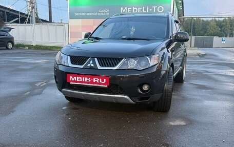 Mitsubishi Outlander III рестайлинг 3, 2008 год, 2 550 000 рублей, 9 фотография