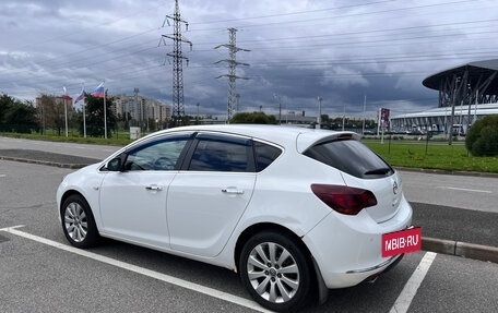 Opel Astra J, 2012 год, 550 000 рублей, 4 фотография