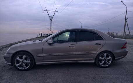 Mercedes-Benz C-Класс, 2005 год, 790 000 рублей, 4 фотография