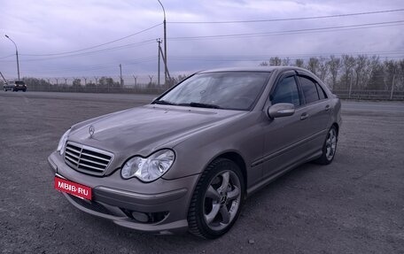 Mercedes-Benz C-Класс, 2005 год, 790 000 рублей, 3 фотография