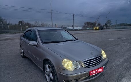 Mercedes-Benz C-Класс, 2005 год, 790 000 рублей, 11 фотография