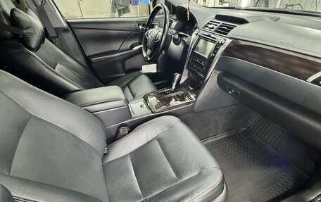 Toyota Camry, 2015 год, 1 880 000 рублей, 13 фотография