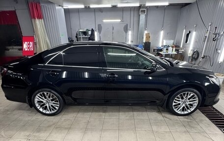 Toyota Camry, 2015 год, 1 880 000 рублей, 4 фотография