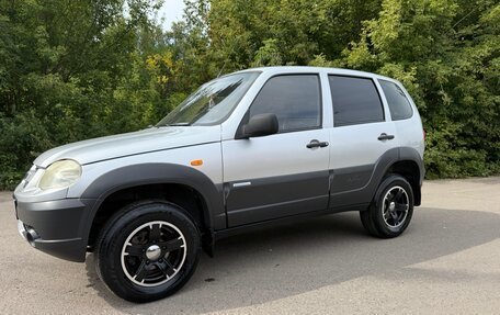 Chevrolet Niva I рестайлинг, 2009 год, 450 000 рублей, 4 фотография