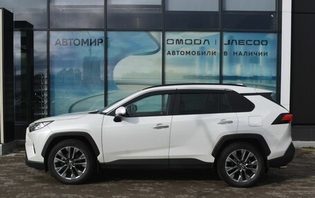 Toyota RAV4, 2020 год, 3 250 000 рублей, 8 фотография