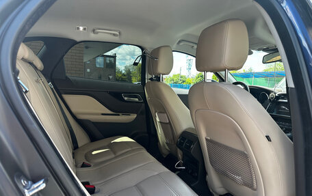 Jaguar F-Pace, 2017 год, 2 450 000 рублей, 11 фотография