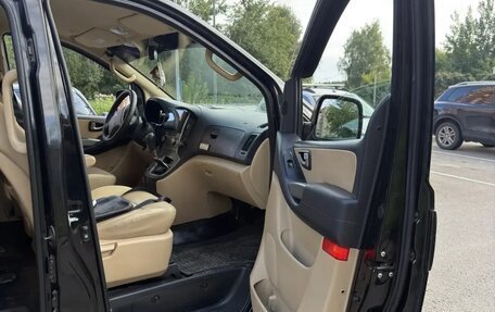 Hyundai Grand Starex Grand Starex I рестайлинг 2, 2012 год, 1 700 000 рублей, 6 фотография