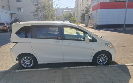 Honda Freed I, 2012 год, 970 000 рублей, 3 фотография