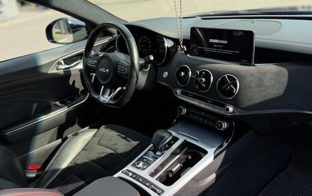 KIA Stinger I, 2022 год, 4 200 000 рублей, 15 фотография