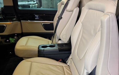 Mercedes-Benz V-Класс, 2017 год, 6 500 000 рублей, 15 фотография