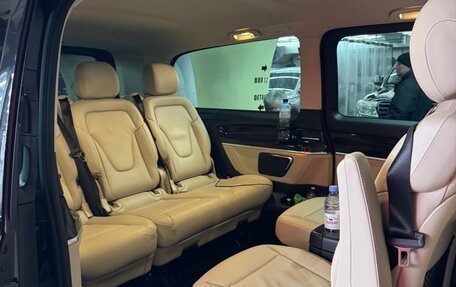 Mercedes-Benz V-Класс, 2017 год, 6 500 000 рублей, 18 фотография