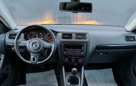Volkswagen Jetta VI, 2012 год, 1 150 000 рублей, 2 фотография