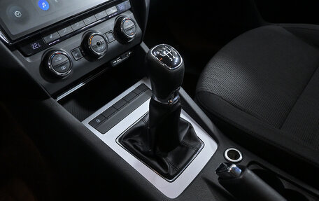 Skoda Octavia, 2014 год, 930 000 рублей, 14 фотография