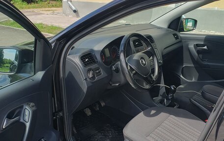 Volkswagen Polo VI (EU Market), 2015 год, 1 050 000 рублей, 15 фотография