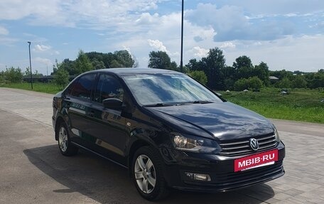 Volkswagen Polo VI (EU Market), 2015 год, 1 050 000 рублей, 4 фотография