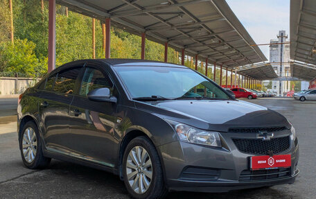 Chevrolet Cruze II, 2011 год, 699 900 рублей, 2 фотография