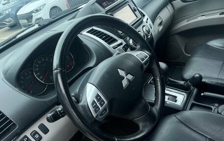 Mitsubishi Pajero Sport II рестайлинг, 2015 год, 1 879 000 рублей, 8 фотография
