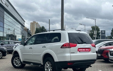 Mitsubishi Pajero Sport II рестайлинг, 2015 год, 1 879 000 рублей, 6 фотография