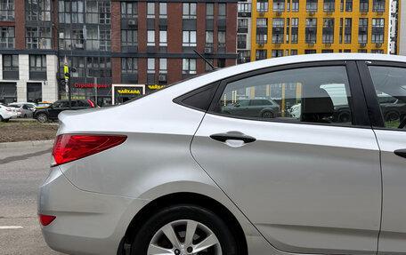 Hyundai Solaris II рестайлинг, 2013 год, 650 000 рублей, 5 фотография