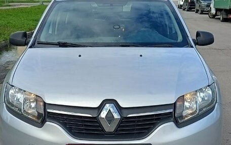 Renault Logan II, 2017 год, 1 100 000 рублей, 1 фотография
