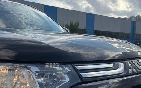 Mitsubishi Outlander III рестайлинг 3, 2014 год, 1 420 000 рублей, 17 фотография