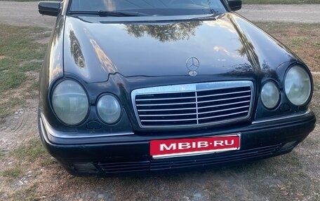 Mercedes-Benz E-Класс, 1996 год, 300 000 рублей, 7 фотография