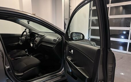 KIA Rio III рестайлинг, 2017 год, 1 000 000 рублей, 24 фотография