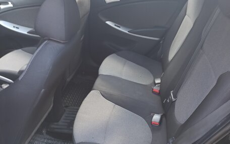 Hyundai Solaris II рестайлинг, 2013 год, 840 000 рублей, 15 фотография