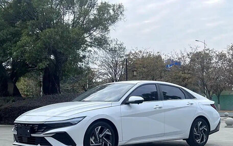 Hyundai Elantra, 2024 год, 1 790 000 рублей, 3 фотография