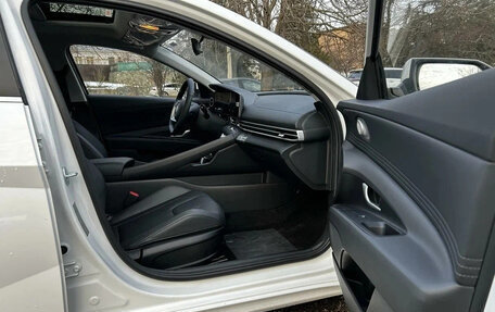 Hyundai Elantra, 2024 год, 1 790 000 рублей, 14 фотография