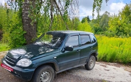 Chevrolet Niva I рестайлинг, 2004 год, 200 000 рублей, 2 фотография