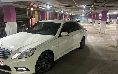 Mercedes-Benz E-Класс, 2011 год, 1 130 000 рублей, 6 фотография