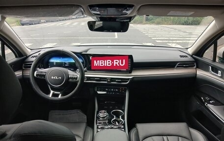 KIA K5, 2022 год, 2 450 000 рублей, 9 фотография