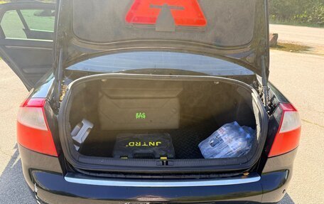 Audi A4, 2003 год, 550 000 рублей, 9 фотография