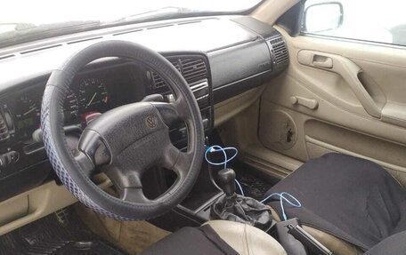 Volkswagen Passat B4, 1995 год, 230 000 рублей, 4 фотография