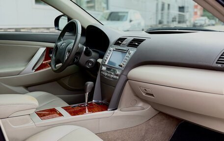 Toyota Camry, 2011 год, 1 150 000 рублей, 17 фотография