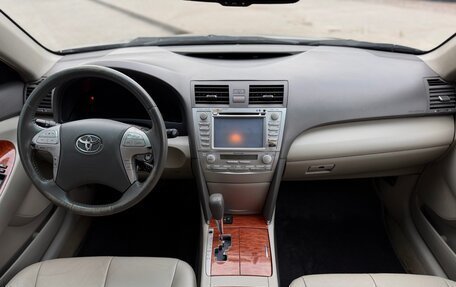 Toyota Camry, 2011 год, 1 150 000 рублей, 18 фотография