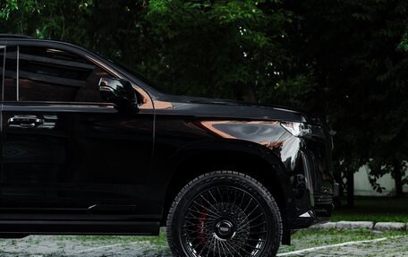 Cadillac Escalade V, 2023 год, 13 400 000 рублей, 4 фотография
