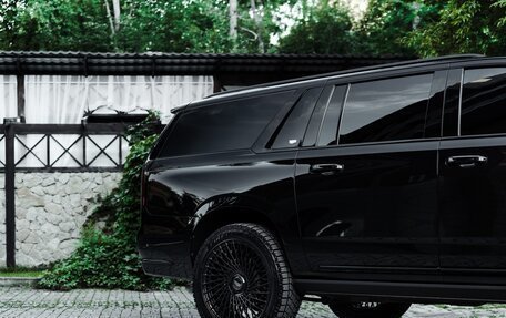 Cadillac Escalade V, 2023 год, 13 400 000 рублей, 5 фотография