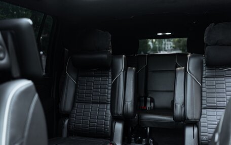 Cadillac Escalade V, 2023 год, 13 400 000 рублей, 21 фотография