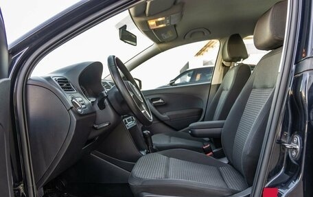Volkswagen Polo VI (EU Market), 2011 год, 878 000 рублей, 26 фотография