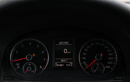 Volkswagen Touran III, 2012 год, 898 000 рублей, 13 фотография
